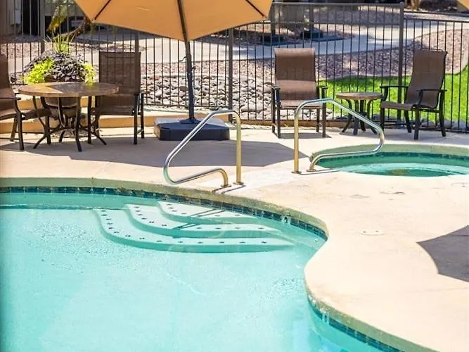 131 Fully Furnished, Amenities Galore Apartment *