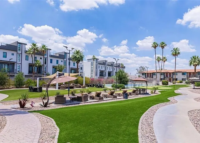 Apartment 131 Fully Furnished, Amenities Galore Scottsdale