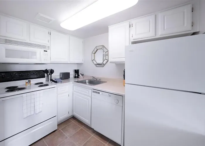 131 Fully Furnished, Amenities Galore Apartment Scottsdale